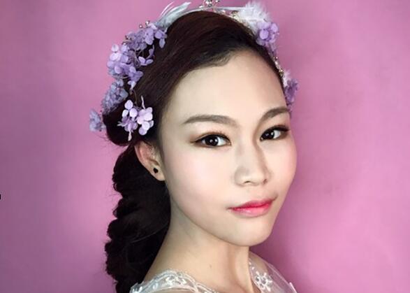 在影樓做化妝師需要注意什么？