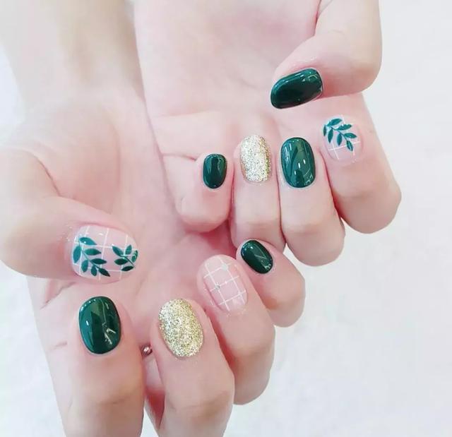春季流行美甲款，和春天來個約會吧~