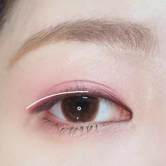 一個(gè)正兒八經(jīng)的美妝教學(xué)：流行色+櫻花妝，帶你走花路~
