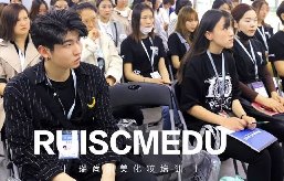 男的可以學(xué)彩妝嗎？有前途嗎？