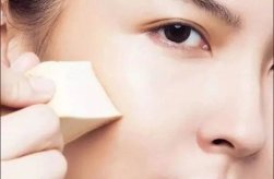男的學(xué)彩妝怎么樣？有男的學(xué)彩妝嗎？