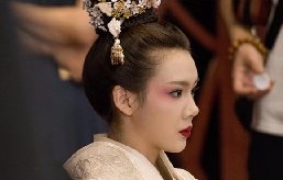 男孩子學(xué)彩妝怎么樣？好就業(yè)嗎？